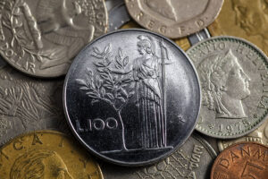 Moneta da 500 lire d'argento del 2025, evidenziando il valore attuale e il mercato numismatico.